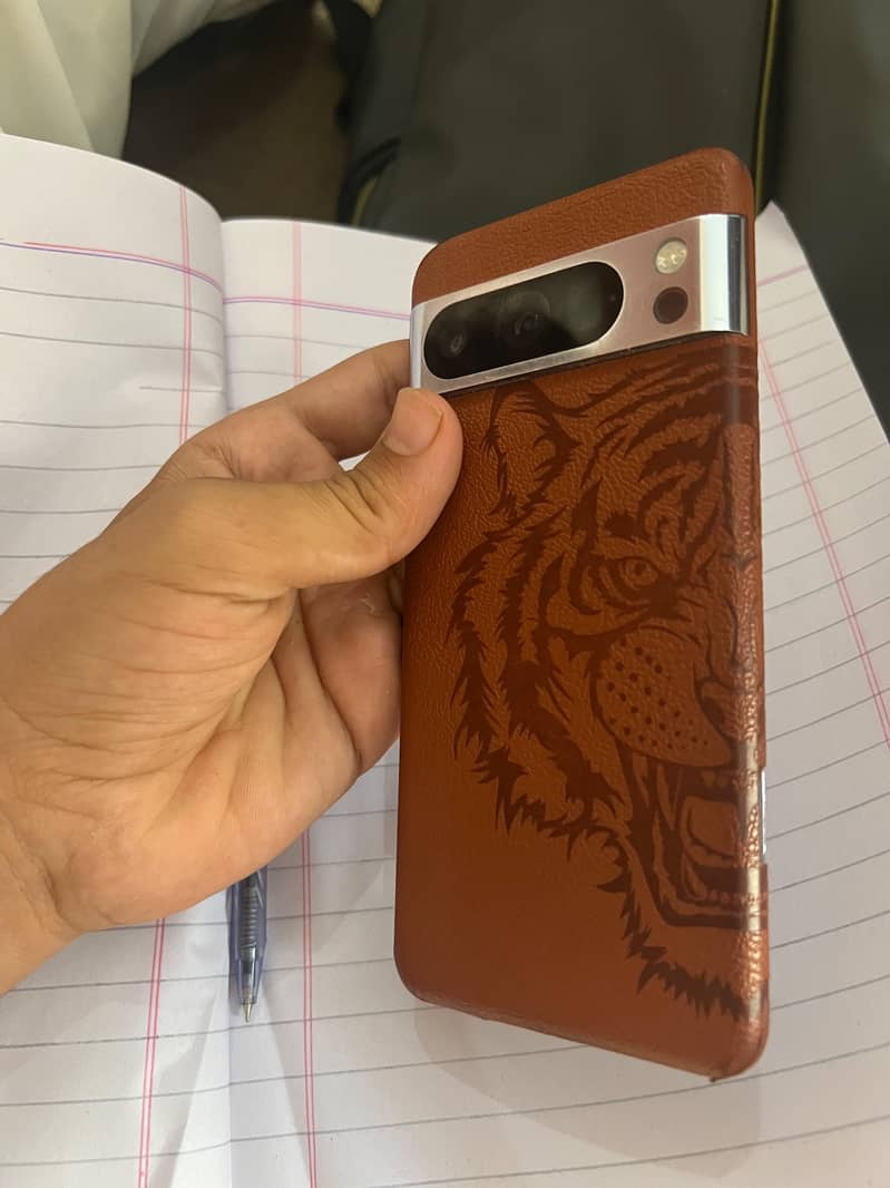Google Pixel 8 Pro 2