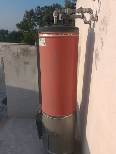 35-Litre Gas + Electric Geyser for Sale