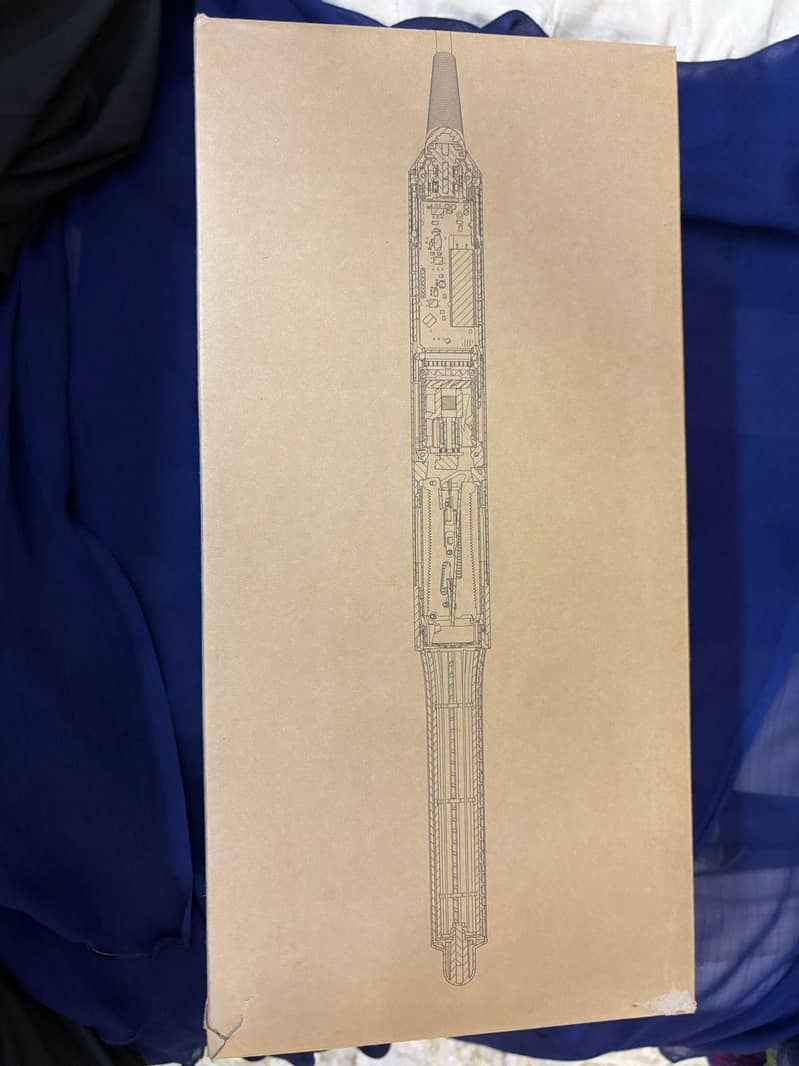 DYSON HS-05 2