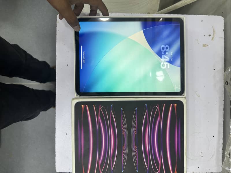 IPad M2 4th Generation 11 Inch 3