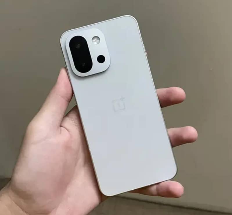 One Plus 13t 2