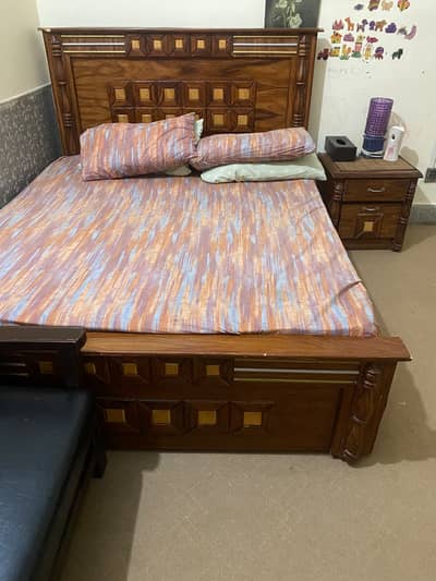 Queen Size Bed & Sofa Set