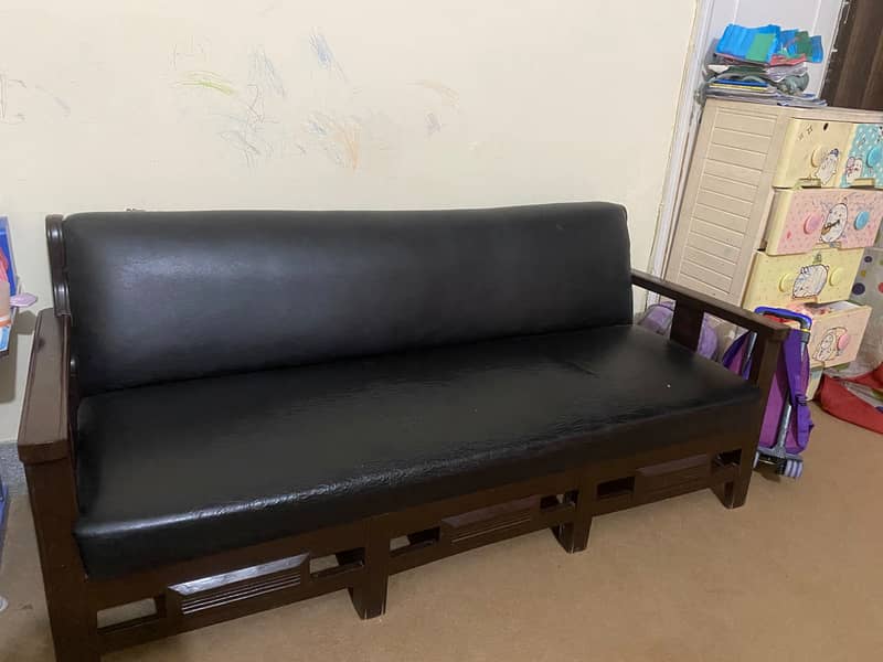 Queen Size Bed & Sofa Set 2