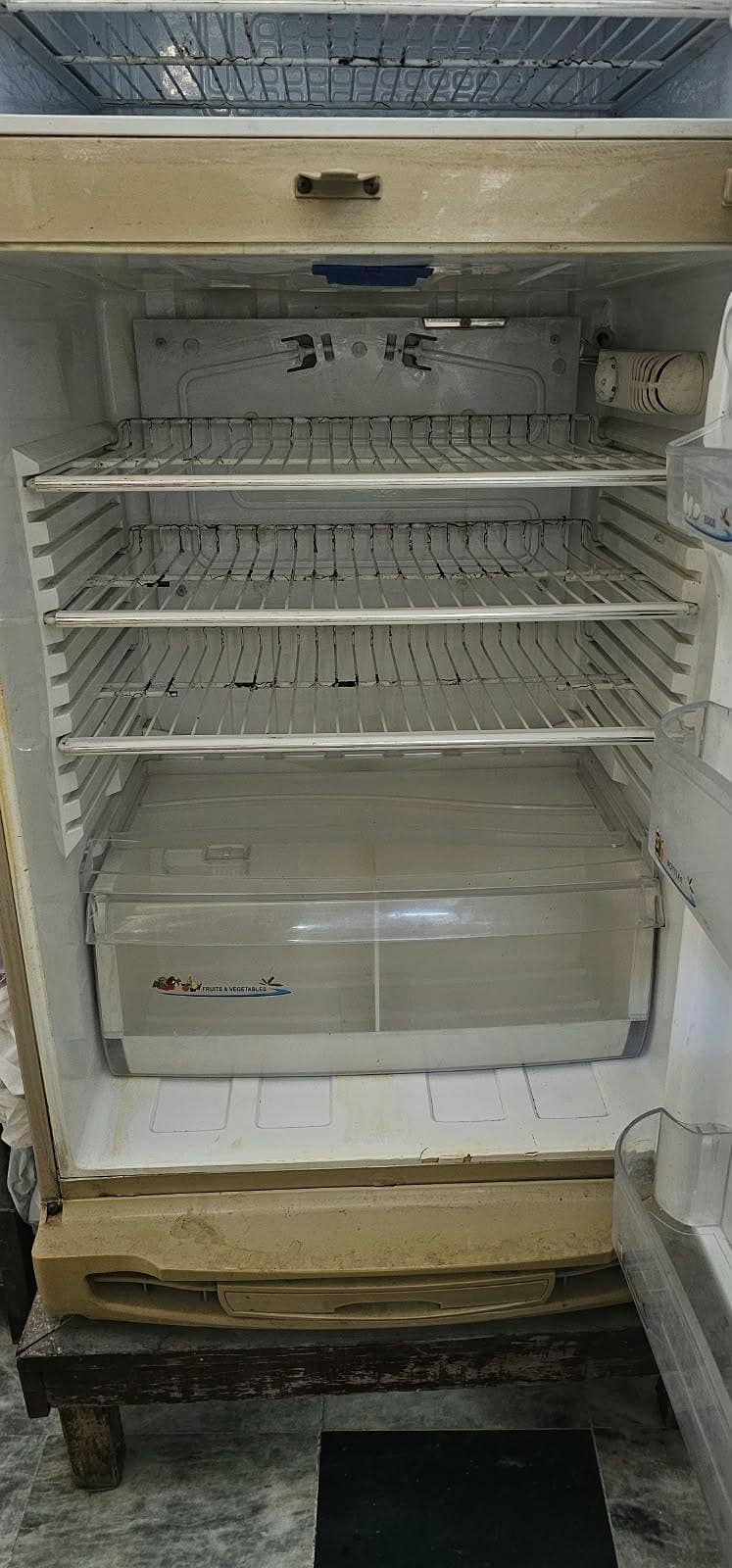 PEL REFRIGERATOR 6
