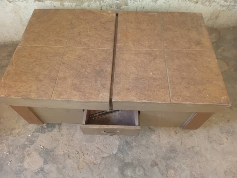 Drawing room table 2