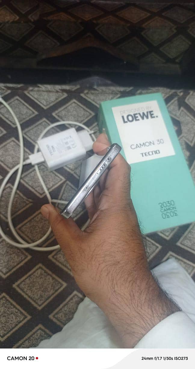 Tecno CAMON 30 1