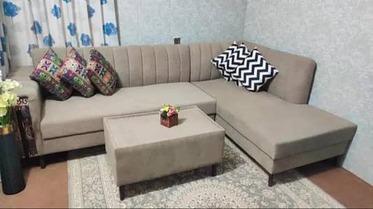 Beautiful L-Shape Sofa Set with Center Table