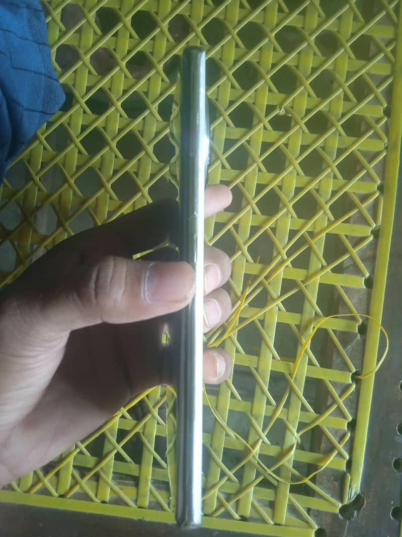 Tecno Spark 20 Pro Plus 3