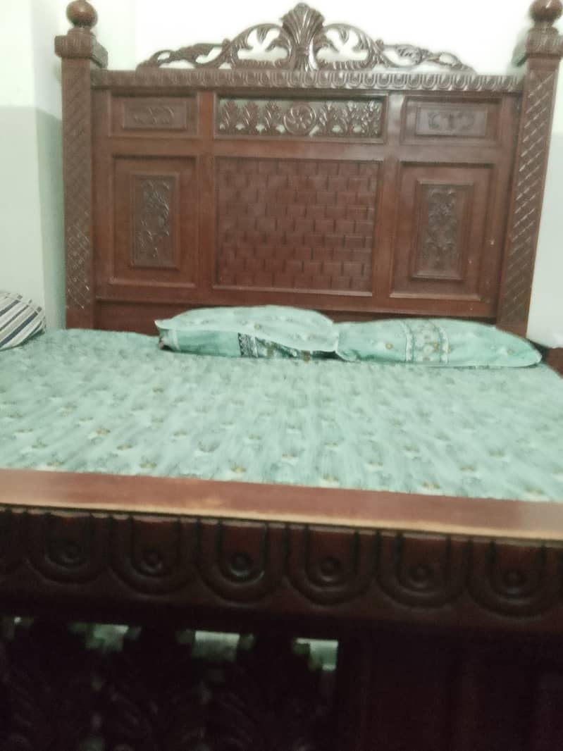 Bed , dressing table,2 side table, shocase 1