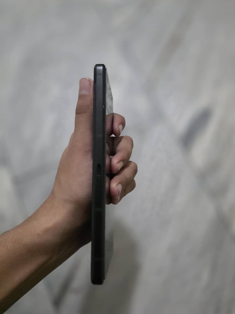 Asus ROG  8 3
