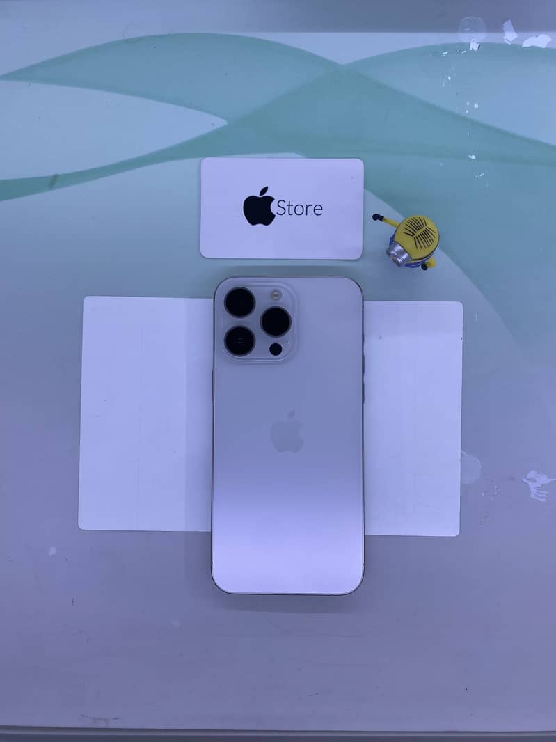 iPhone 15 Pro Max (1 cycle) 1
