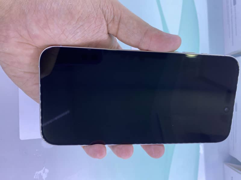 iPhone 15 Pro Max (1 cycle) 2