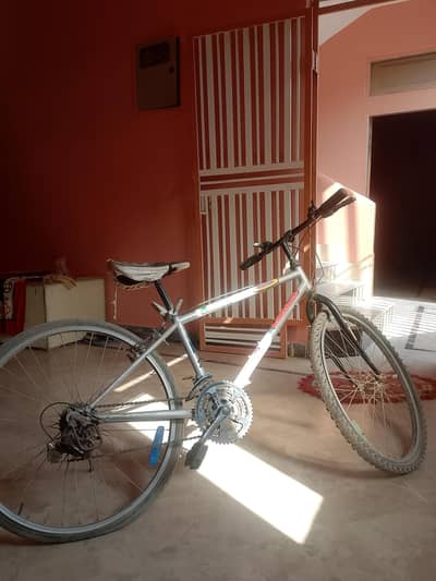gear jumper cycle available in use condition
