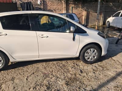 Toyota Vitz 2015