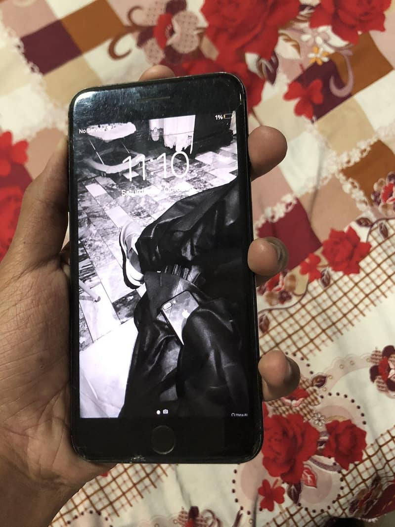 Apple iPhone 7 Plus 1