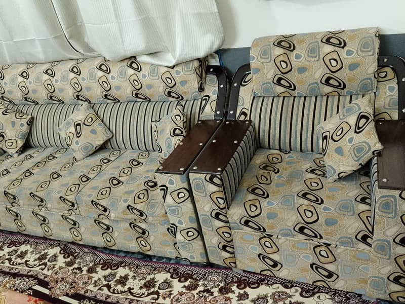 Sofa set 0