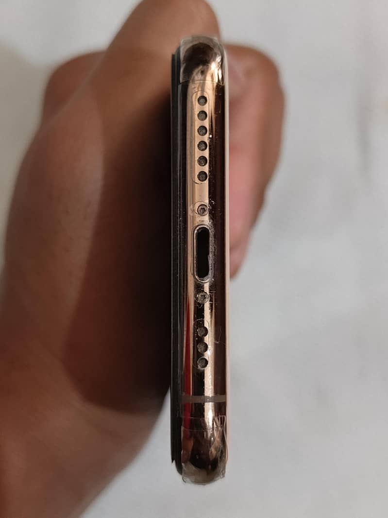 Apple iPhone 11 Pro 2