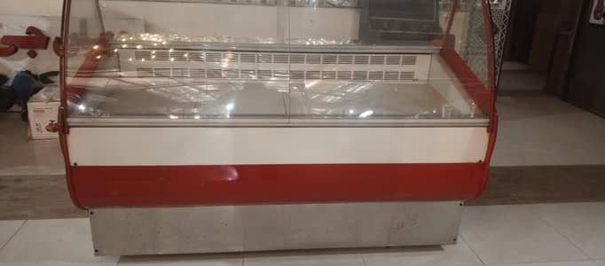 Meet display chiller