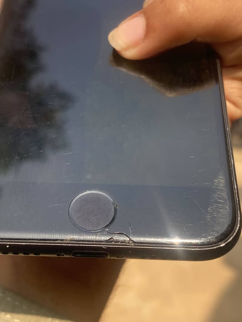 Apple iPhone 7 2