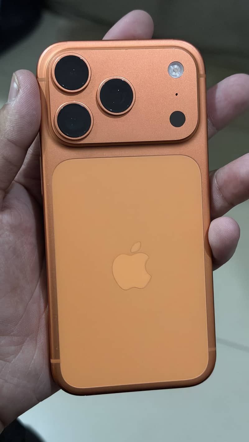 Apple iPhone 17 Pro 0