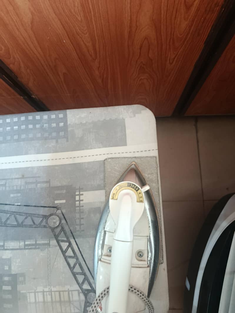 foldable iron stand 3