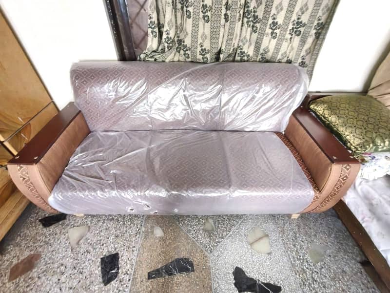 Sofa set 0
