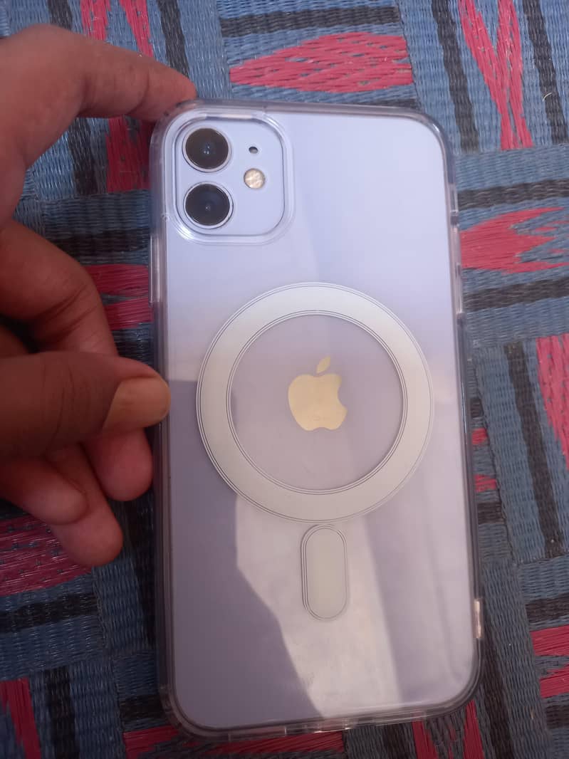 Apple iPhone 11 7
