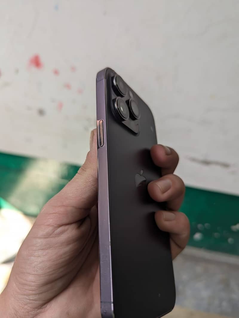 Apple iPhone 14 Pro Max 3