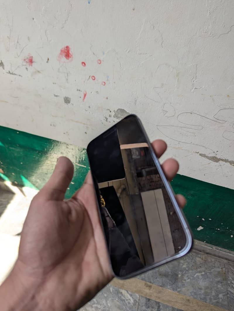 Apple iPhone 14 Pro Max 4
