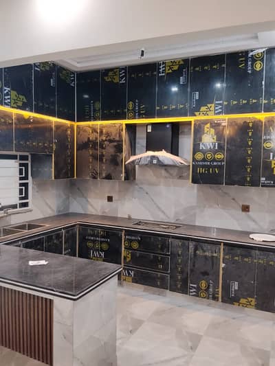 5marla upper portion available for rent in jubilee town Lahore