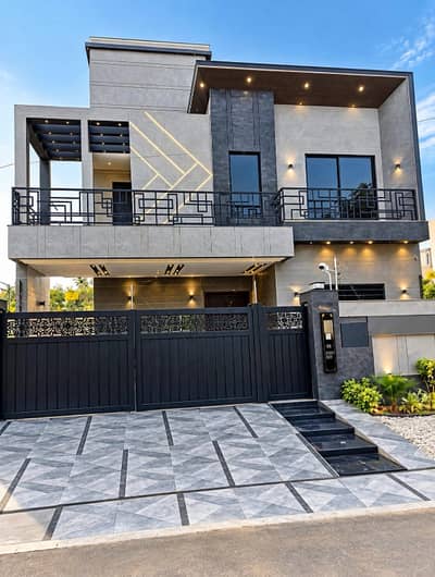 10 Marla Brand New Luxury House For Sale With 5 ACs Installed, 12KW Solar System, CCTV & Electric Security Wire - LESCO, Gas Installed