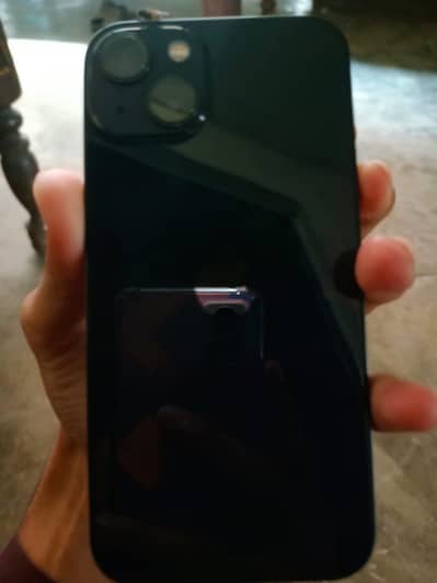 Apple iPhone 13
