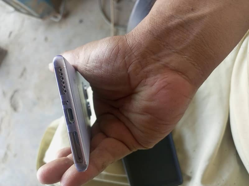 Xiaomi Redmi Note 14 Pro 3