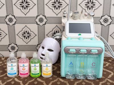 Hydra Facial Machine 7-in-1 with LED Mask
