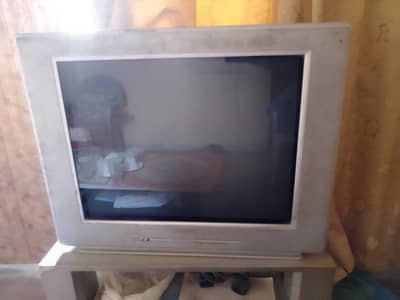 Sale a Philips Television  in Good Condition but it is non operational