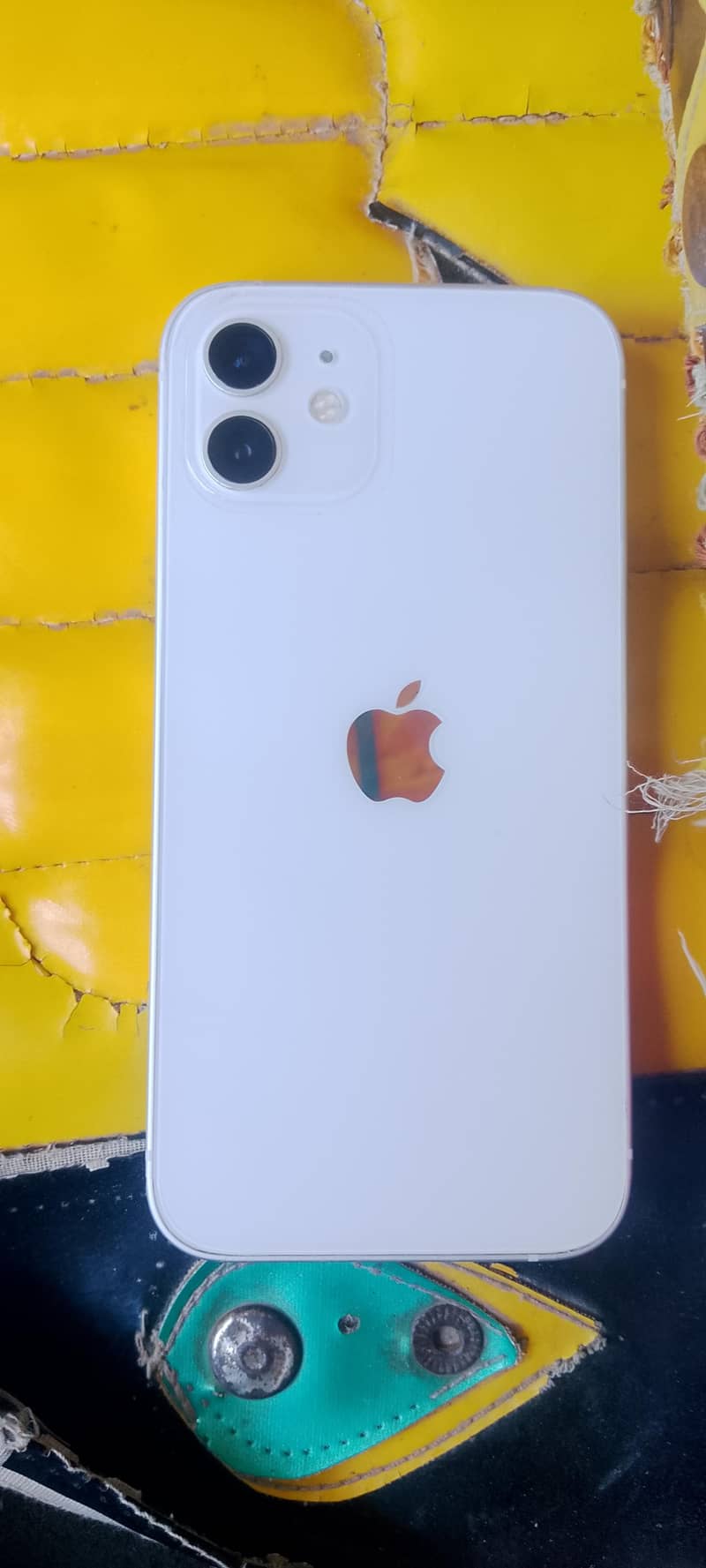 Apple iPhone 12 0