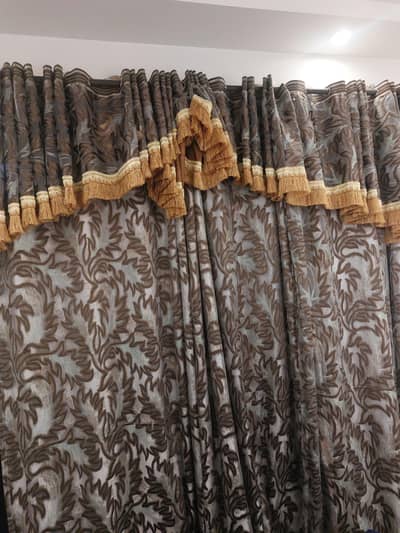 Curtains for drawing room