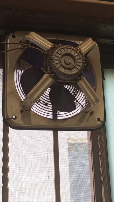 Exhaust Fan and Bracket Fan for Sale