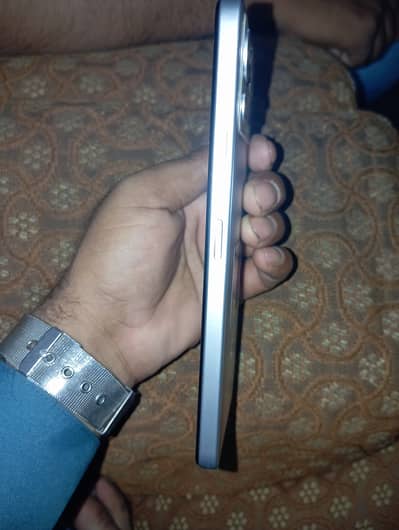 ItelA200+
