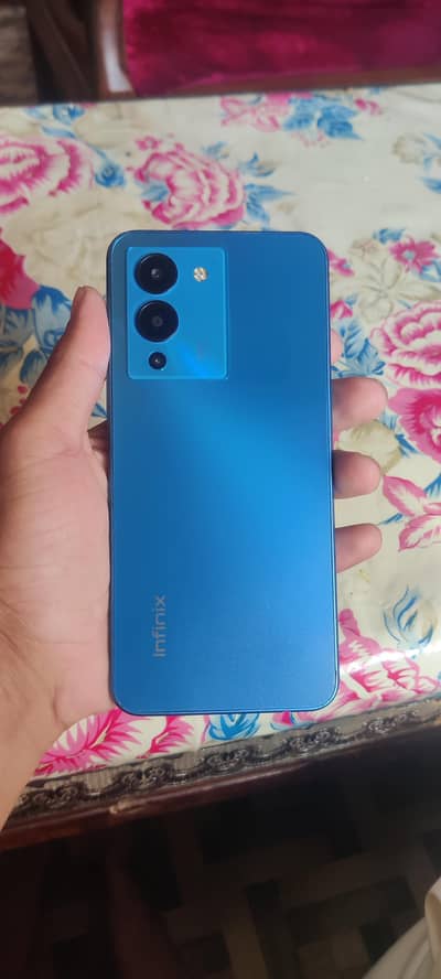 Infinix Note 12