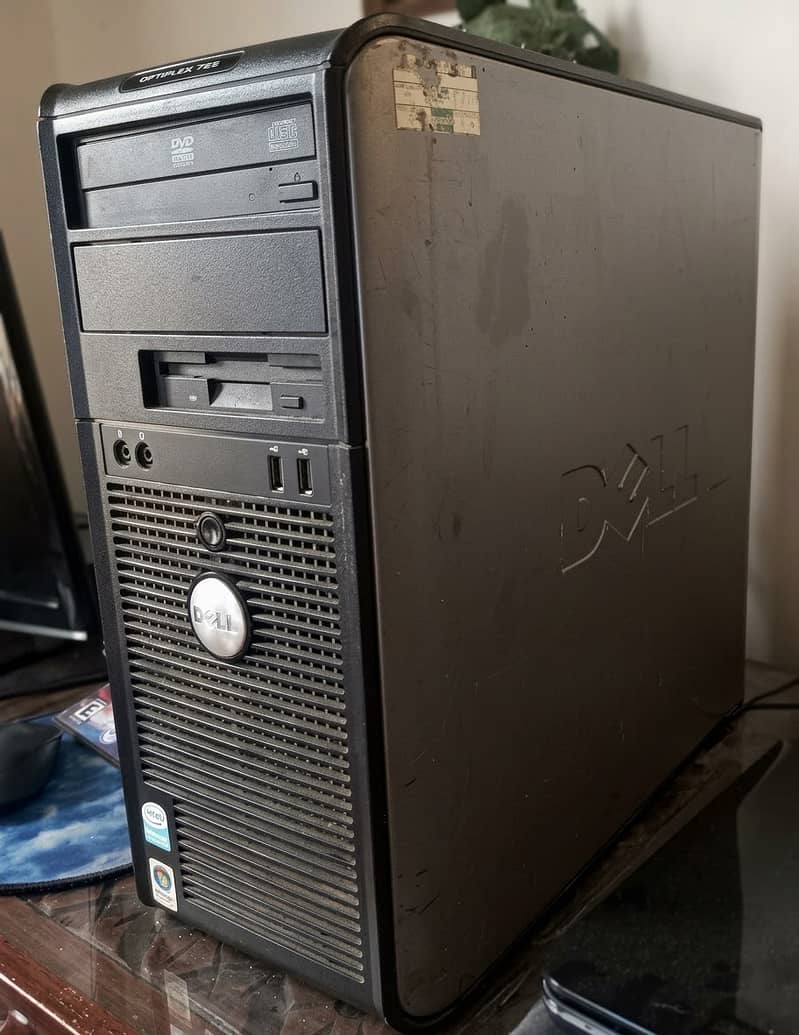 Dell OptiPlex Desktop Tower PC 1