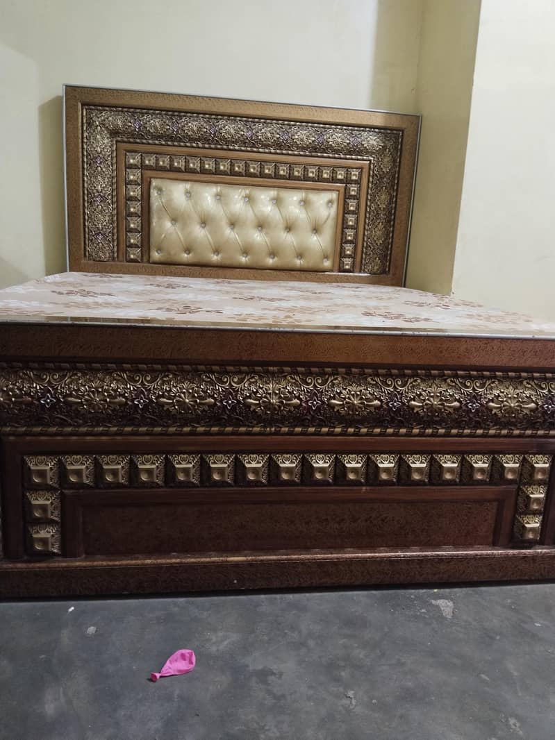 double bed 0