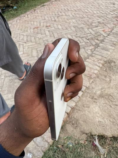 Apple iPhone 14