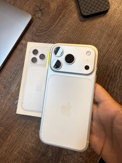 Apple iPhone 17 Pro PTA 100BH 40CC 256gb | Silver | Merchantile 2 yrs