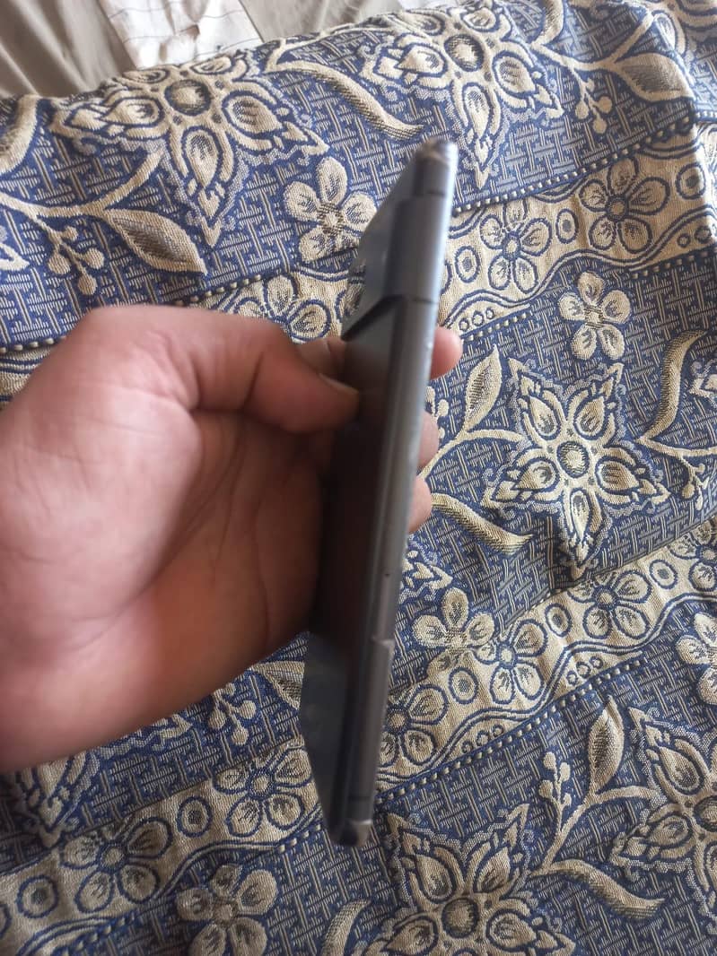 Google Pixel 7 4