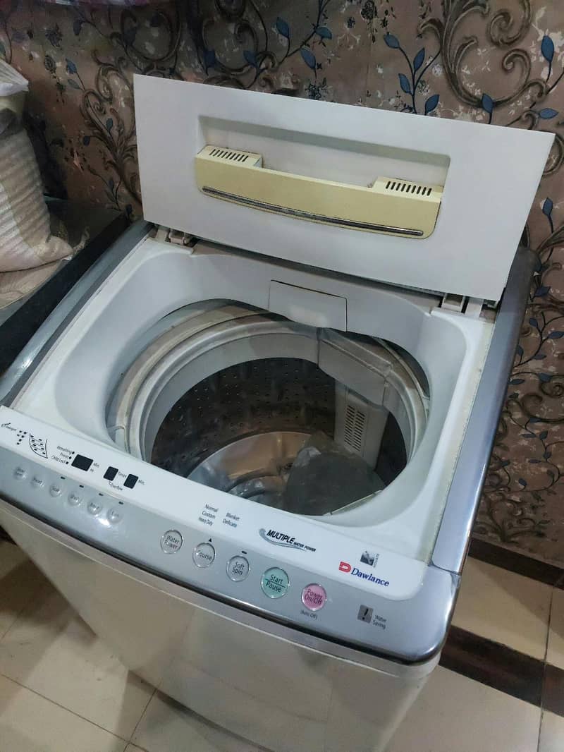 Dawlance automatic washing machine 1