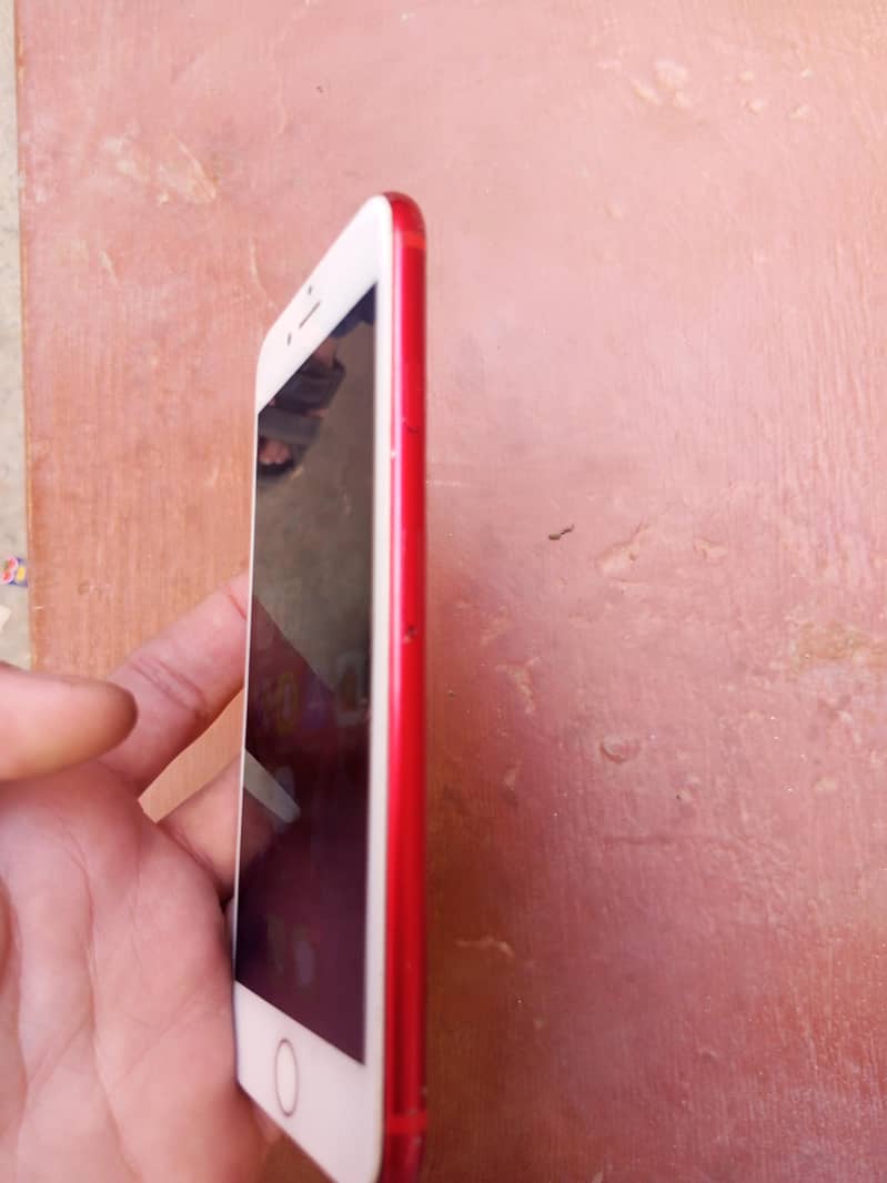 Apple iPhone 7 1