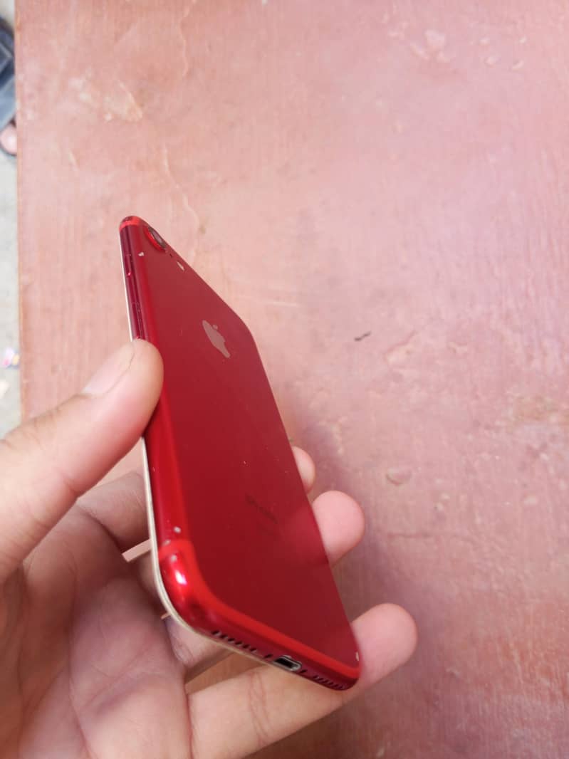 Apple iPhone 7 2