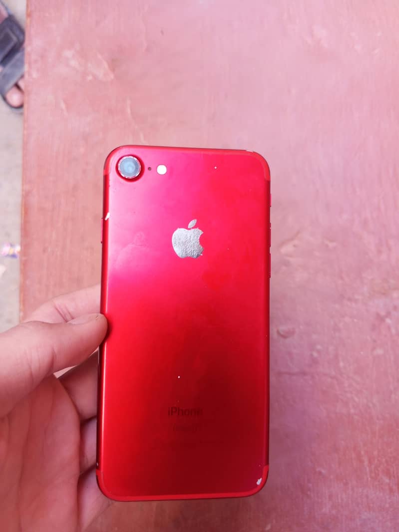 Apple iPhone 7 4