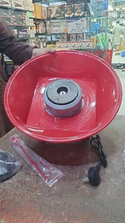 T  Cotton Candy Maker